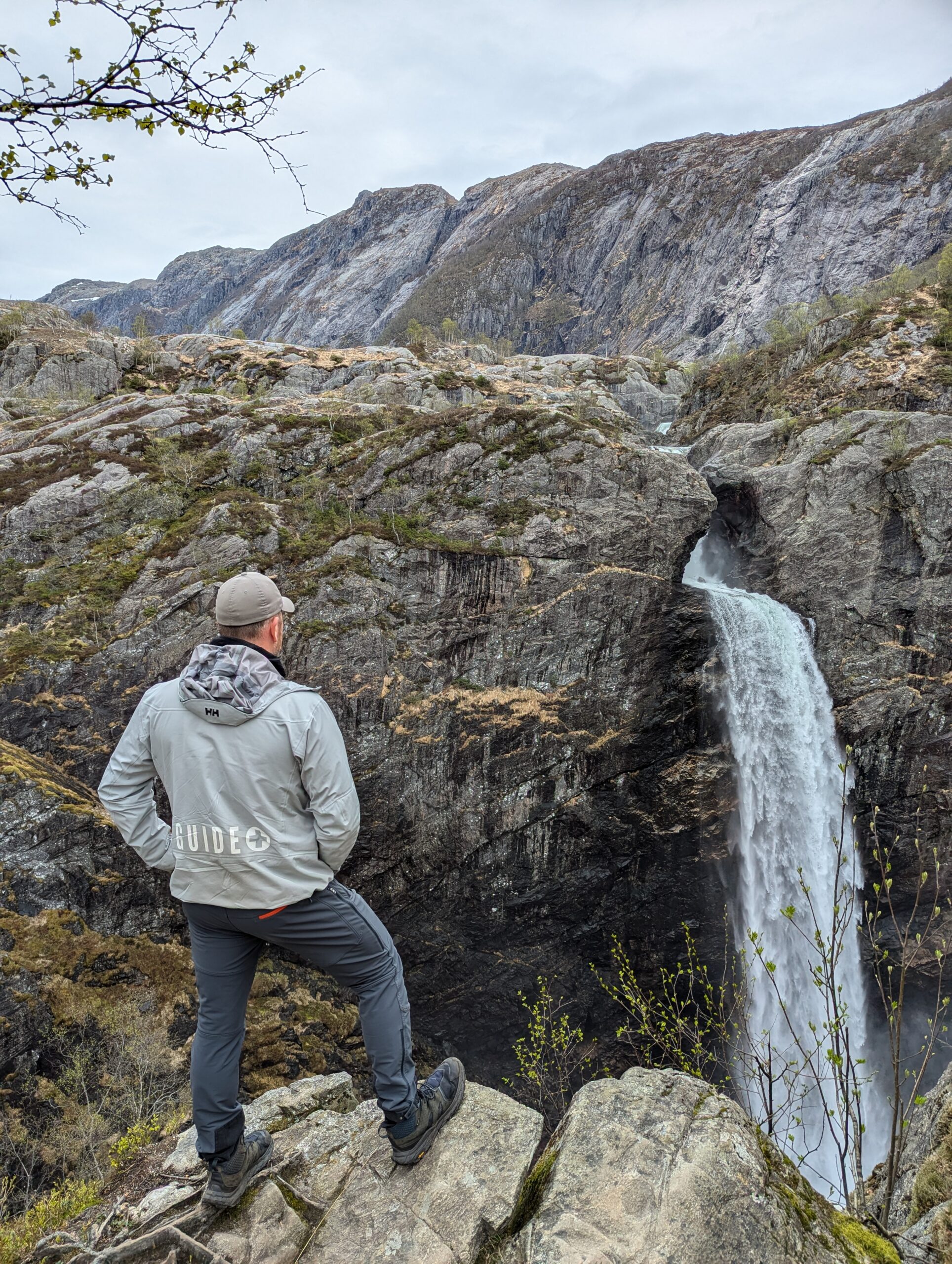 Månafossen Waterfall Hike - A Hidden Gem in the Fjords